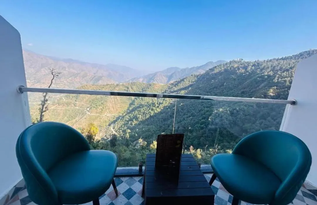 Manu Villa Manali - A Beautiful Cottage Towards Snow Capped Mountain-1